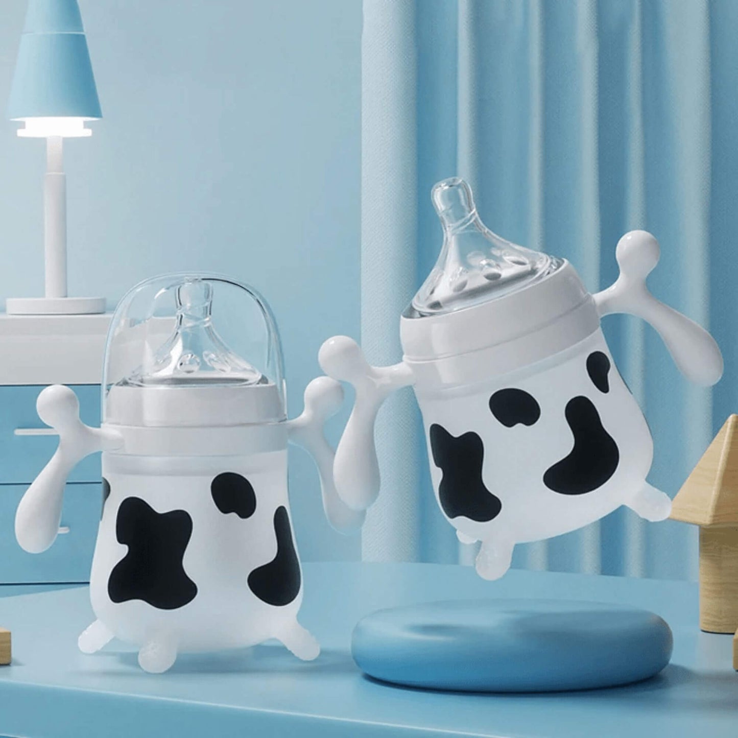 Biberon Anti-Colique en Silicone avec Poignées, Motifs Taches de Vache 150ml et 240ml